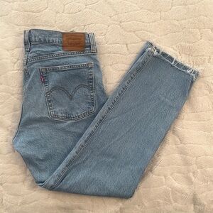 Levi's Premium Wedgie Straight Fit Women's Jeans size 28